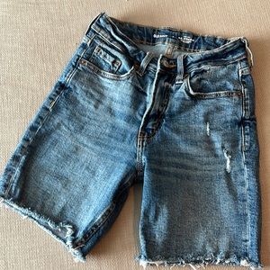 Old Navy raw edge jean shorts